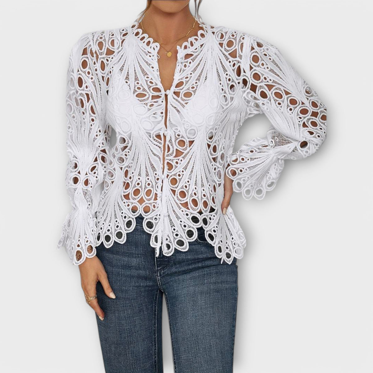 AMARA | Blusa con diseño asimétrico