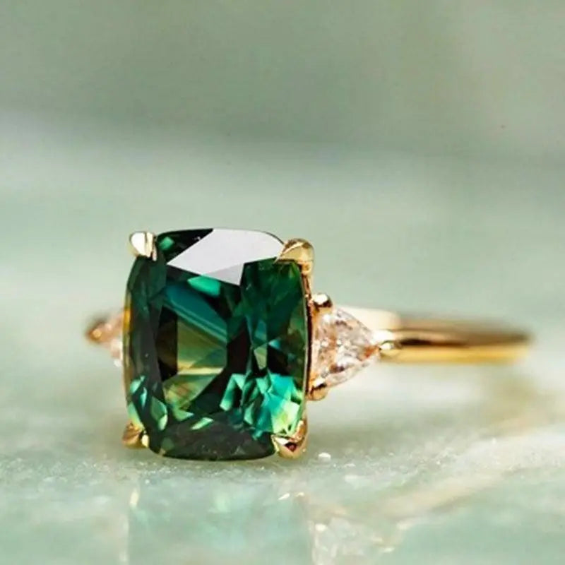 PAOLA | Anillo cuadrado con esmeralda