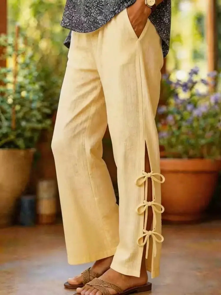LYARA | Pantalón de pierna ancha con abertura lateral