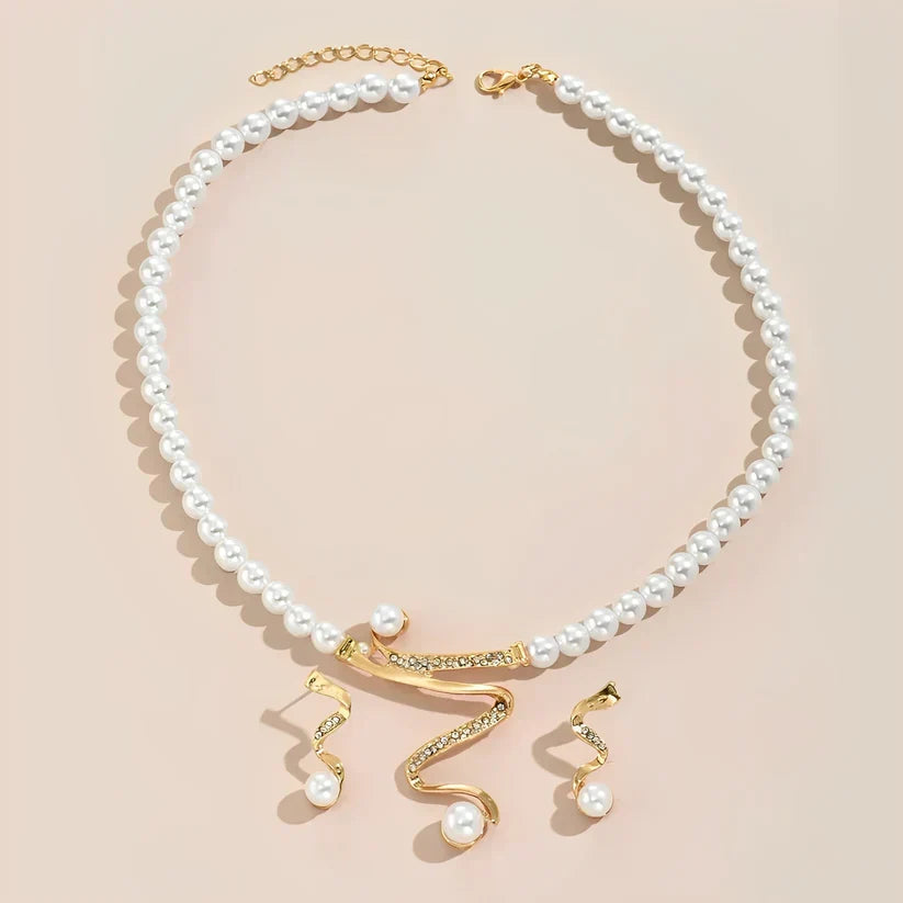 MARÍA JOSÉ JOSÉ | Collar y pendientes de perlas