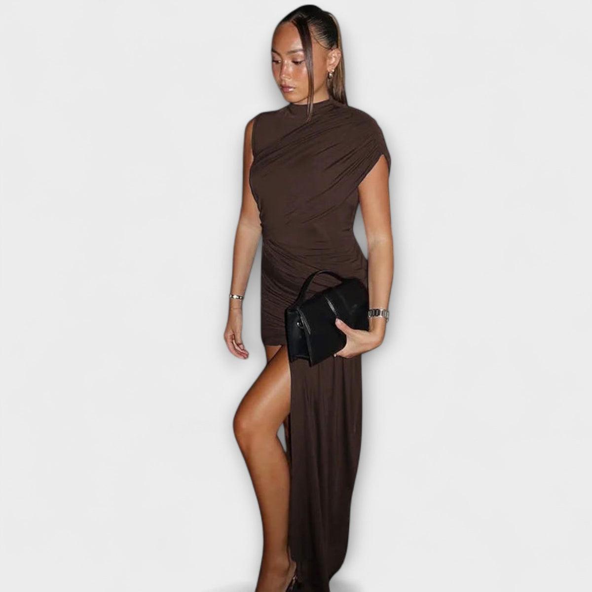 LOLA | Vestido ajustado con volantes