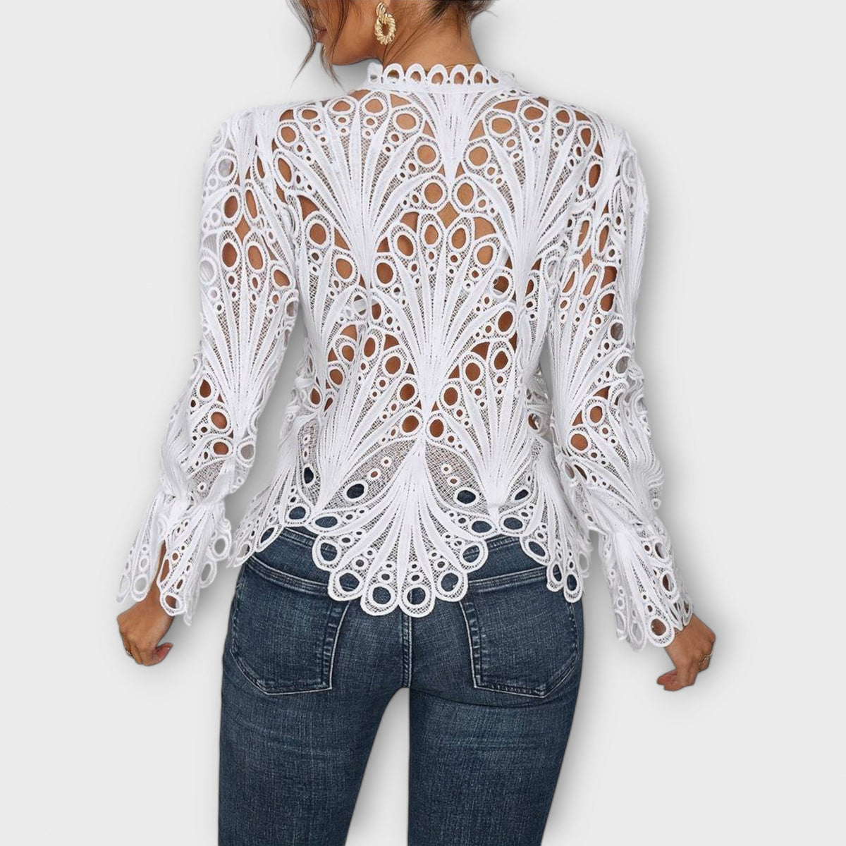 AMARA | Blusa con diseño asimétrico