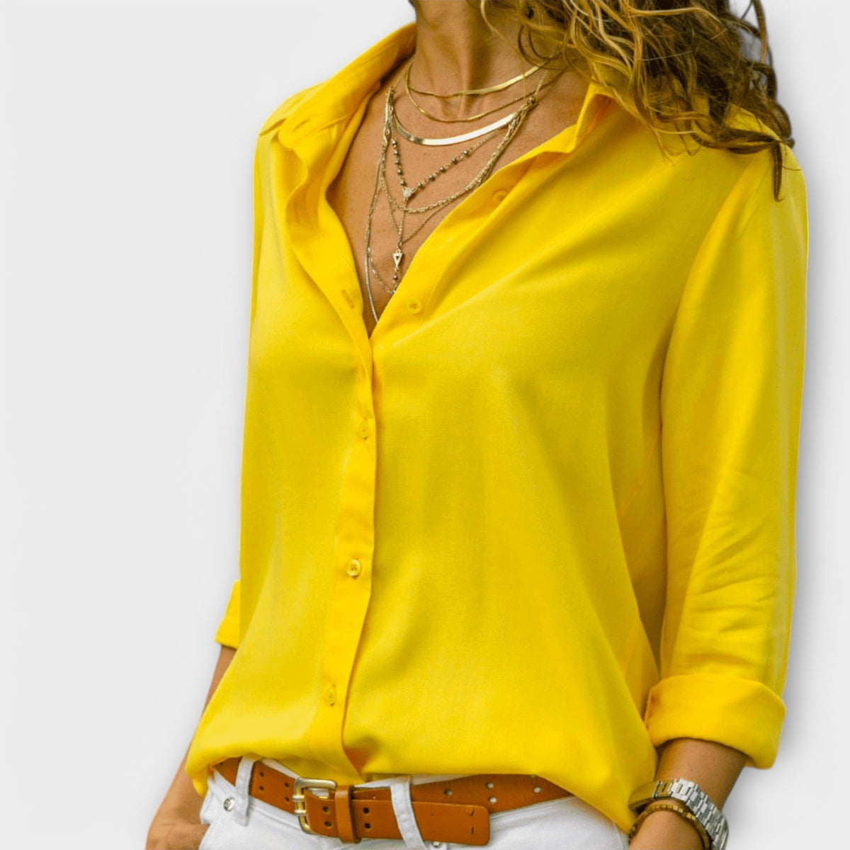 ROMINA | Blusa de estilo atemporal