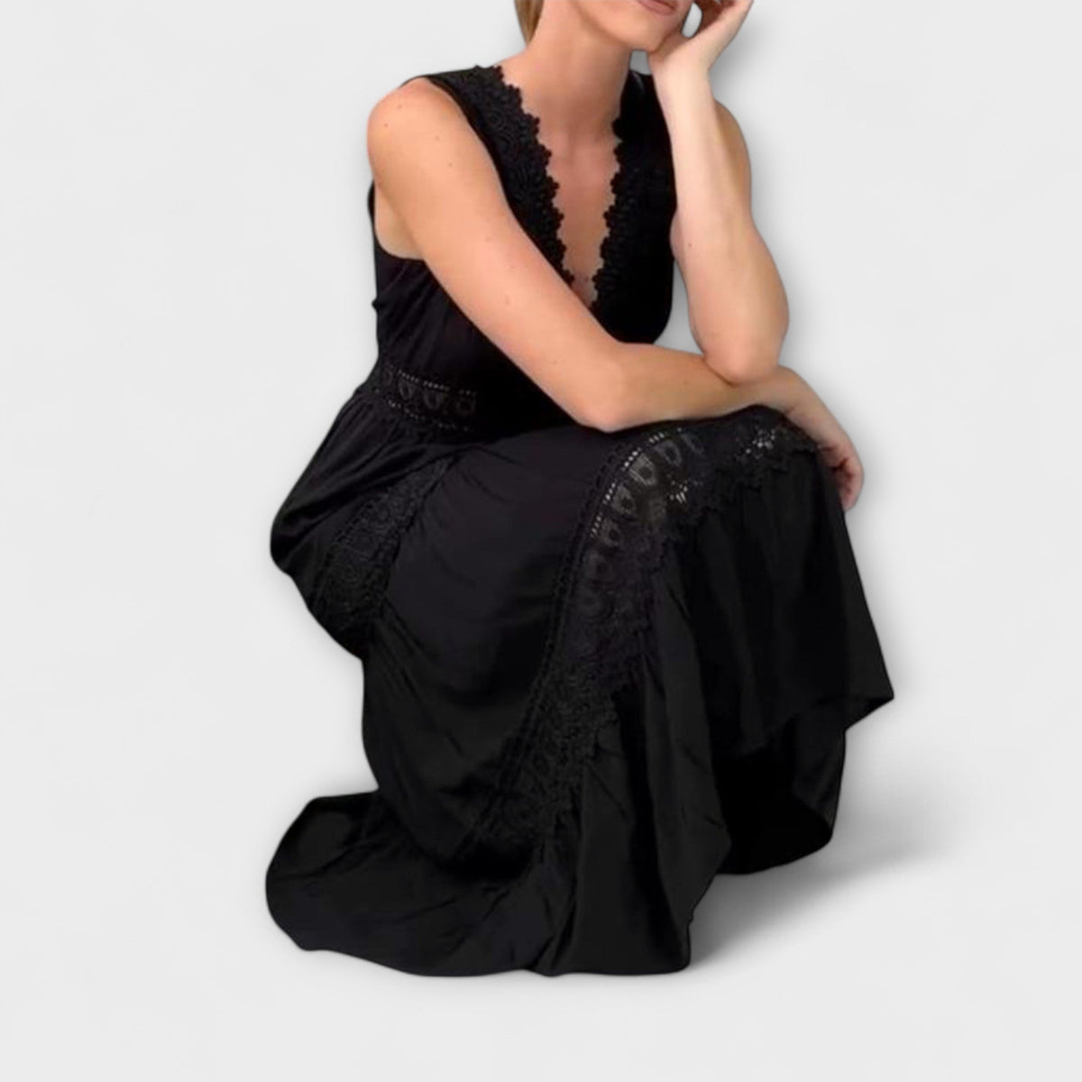 MARÍA JOSÉ JOSÉ | Vestido midi de encaje con escote en V