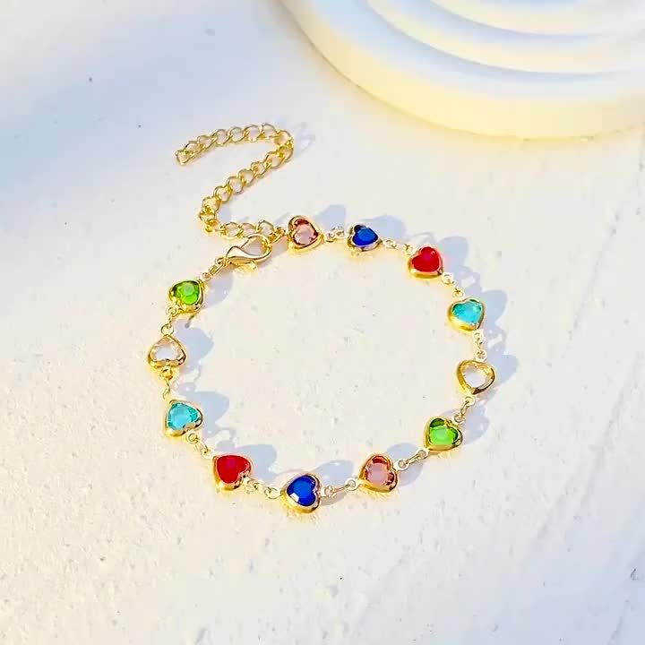 NATALIA | Pulsera con forma de corazón