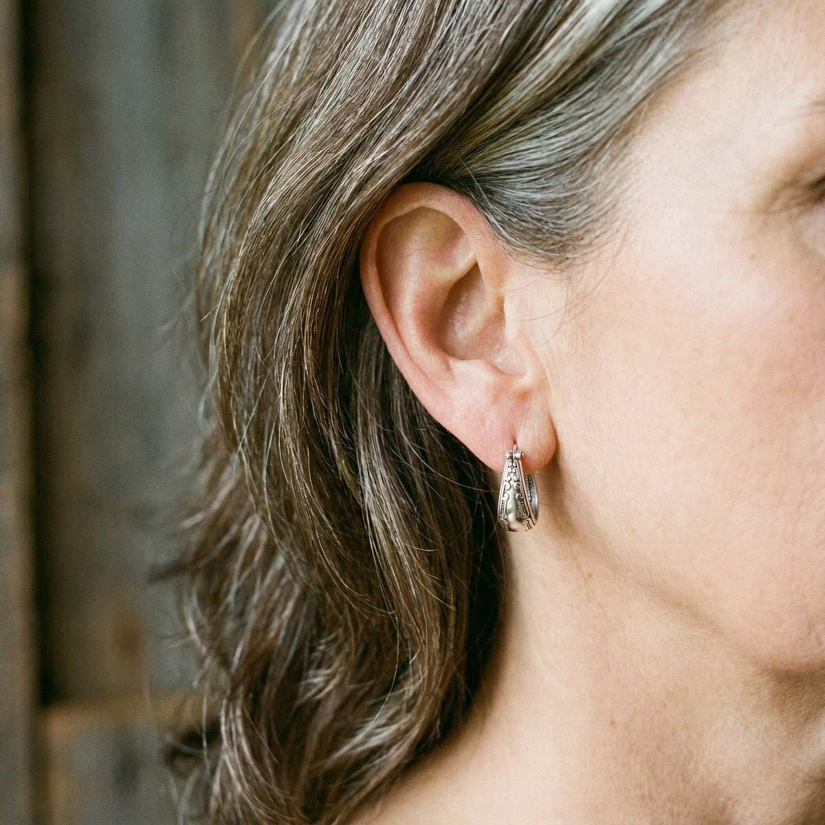 ISABELLA | Aretes de aro con mandala