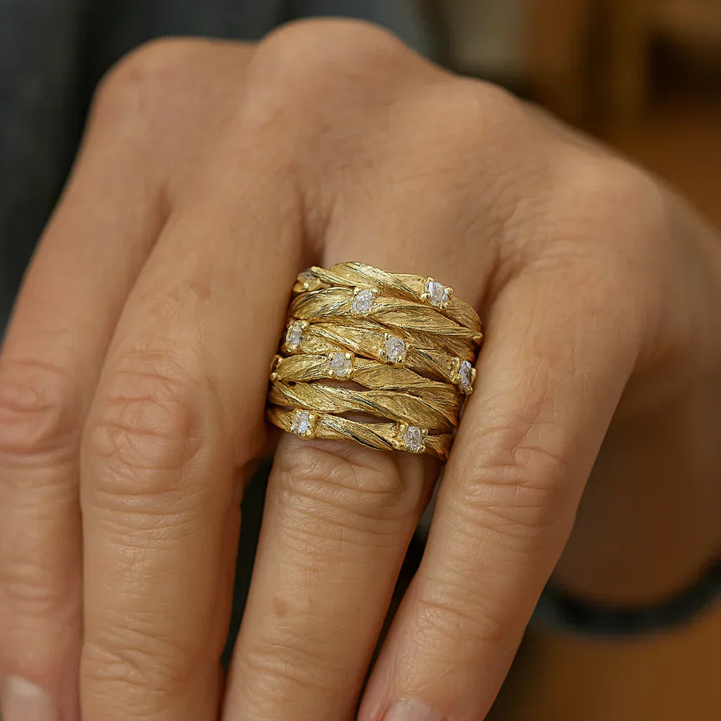 MARÍA JOSÉ JOSÉ | Anillo de oro de estilo retro