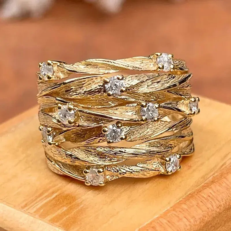 MARÍA JOSÉ JOSÉ | Anillo de oro de estilo retro