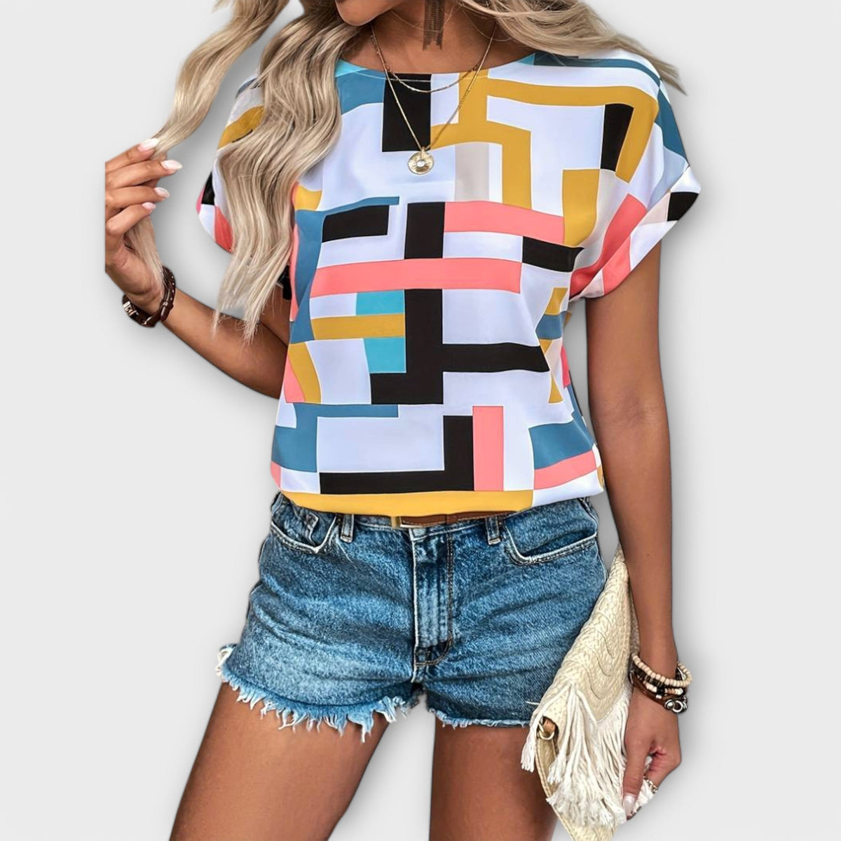 CAMILA | Blusa de manga corta con cuello redondo