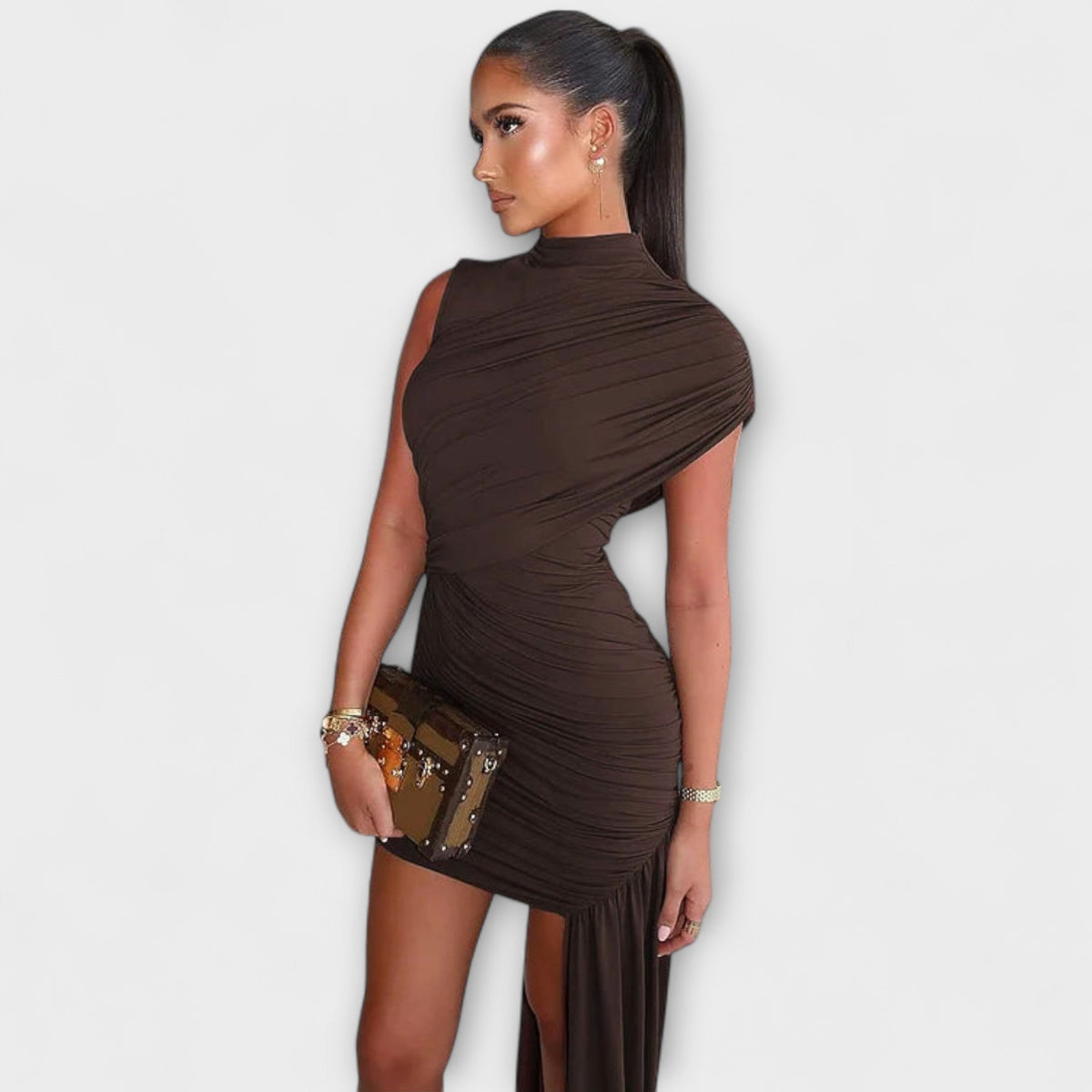 LOLA | Vestido ajustado con volantes