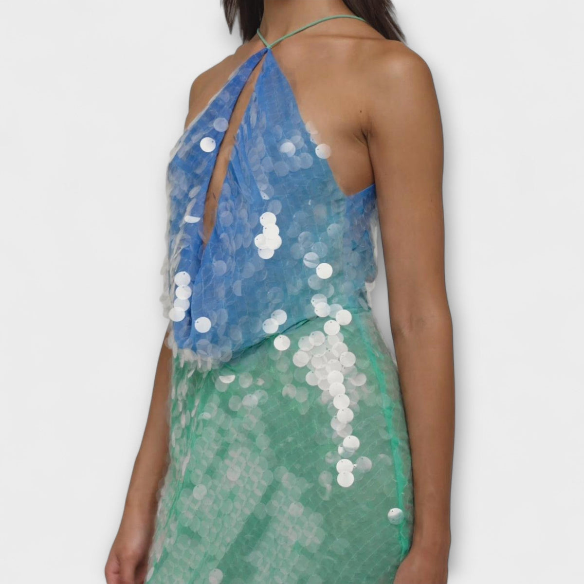 ISABELLA | Vestido mini con escote halter