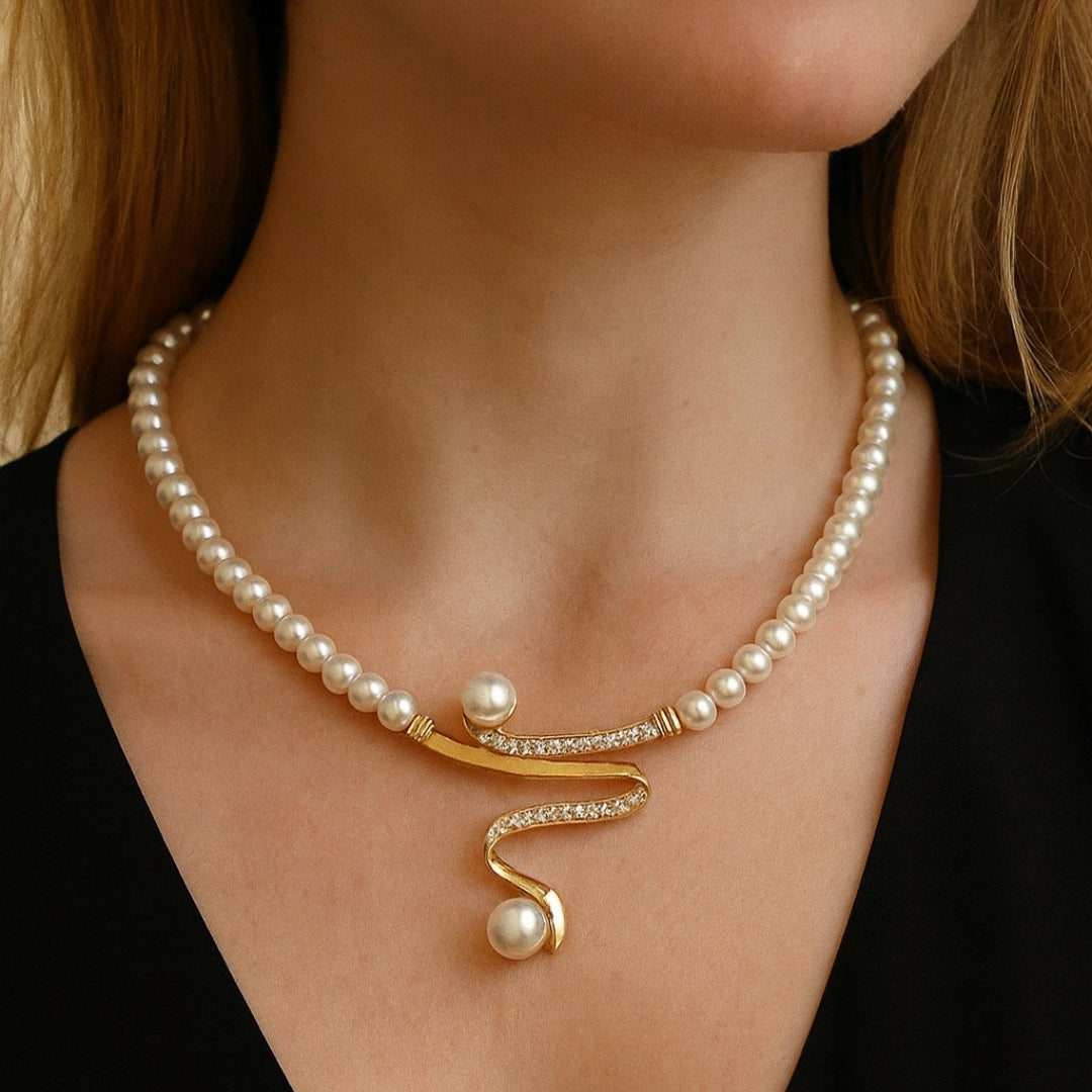 XIMENA | Collar y aretes de perlas con colgante
